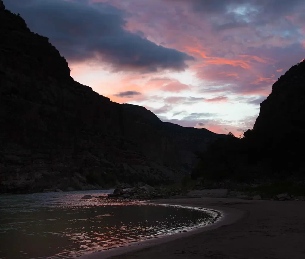 gates of lodore river rafting